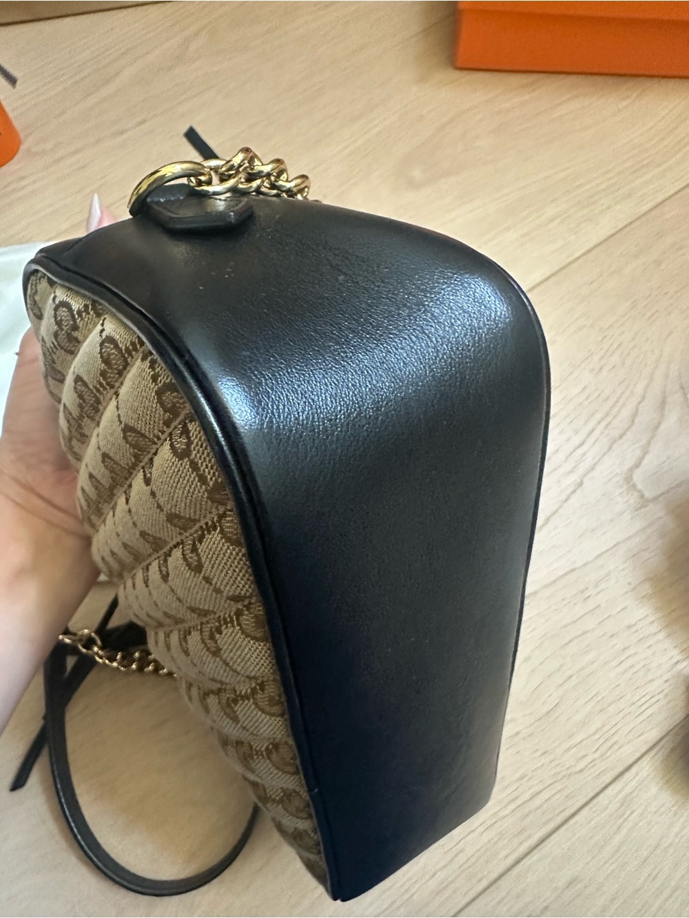 Gucci Beige GG marmont Supreme Canvas Crossbody with Black Trim & Gold Hardware - Picture 6 of 11
